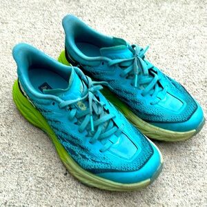 HOKA SPEEDGOAT 5 WOMENS SIZE 7.5 TRAIL RUNNING SHOES